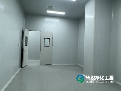 哪些行業(yè)的潔凈室需要特別關(guān)注微生物污染控制？